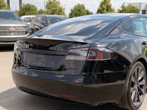 Used 2020 Tesla Model S Long Range AWD/4WD image 17