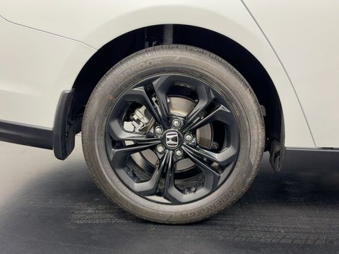 Certified 2025 Honda Accord SE image 29