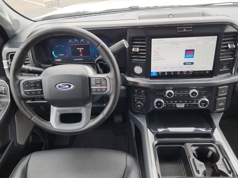 Used 2025 Ford F250 Lariat AWD/4WD image 25