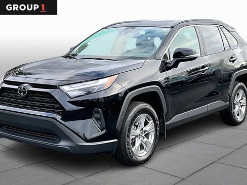 Used 2024 Toyota RAV4 XLE image 1