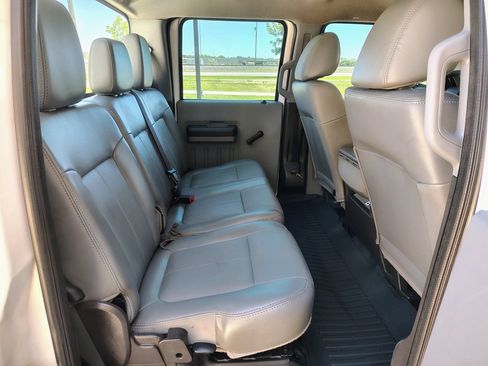 Used 2011 Ford F250 XL w/ Skid Plate Pkg AWD/4WD image 18
