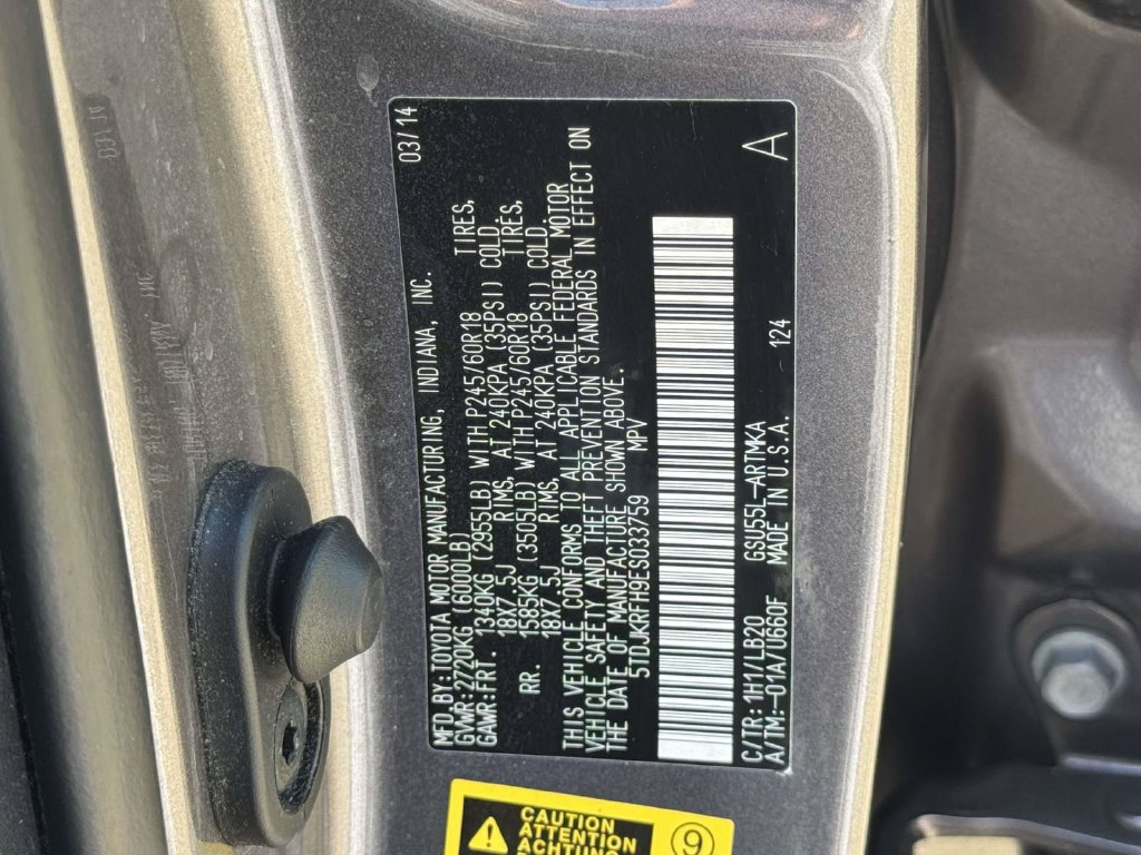 Used 2014 Toyota Highlander XLE AWD/4WD image 27