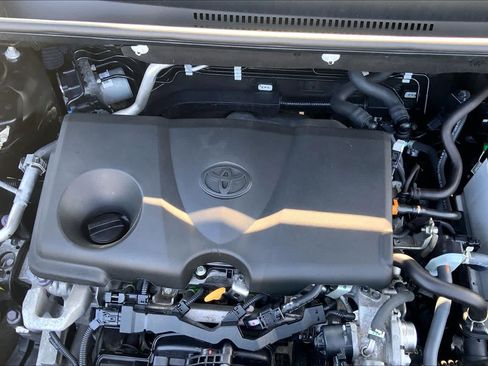 Used 2024 Toyota RAV4 LE FWD image 30