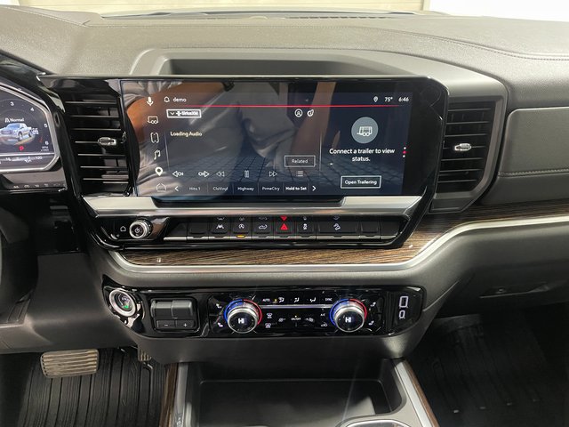 Used 2025 GMC Sierra 1500 Elevation w/ Preferred Package AWD/4WD image 16