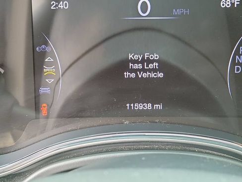 Used 2020 Jeep Grand Cherokee Limited AWD/4WD image 13