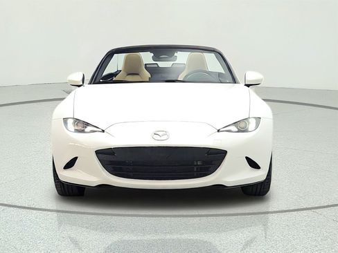 Used 2024 MAZDA MX-5 Miata Grand Touring RWD image 2