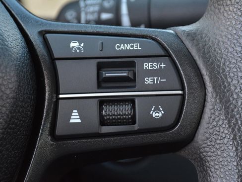 Used 2025 Honda Accord SE image 27