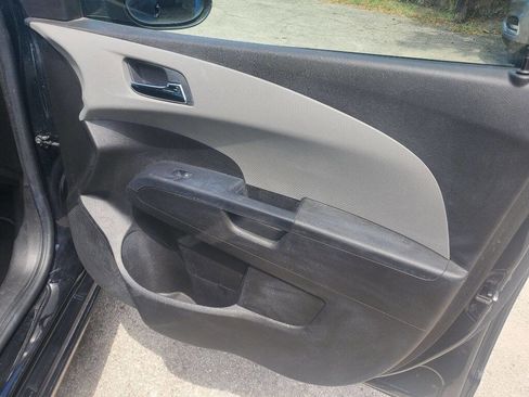 Used 2019 Chevrolet Sonic LT image 20