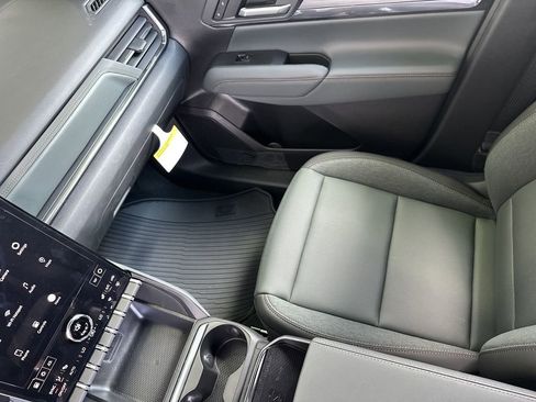 New 2026 GMC Terrain AT4 w/ Technology Package II AWD/4WD image 25