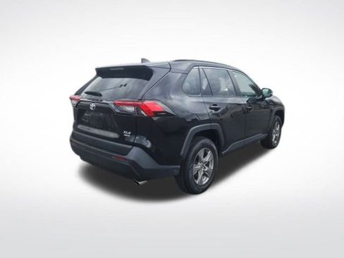 Used 2024 Toyota RAV4 XLE image 5