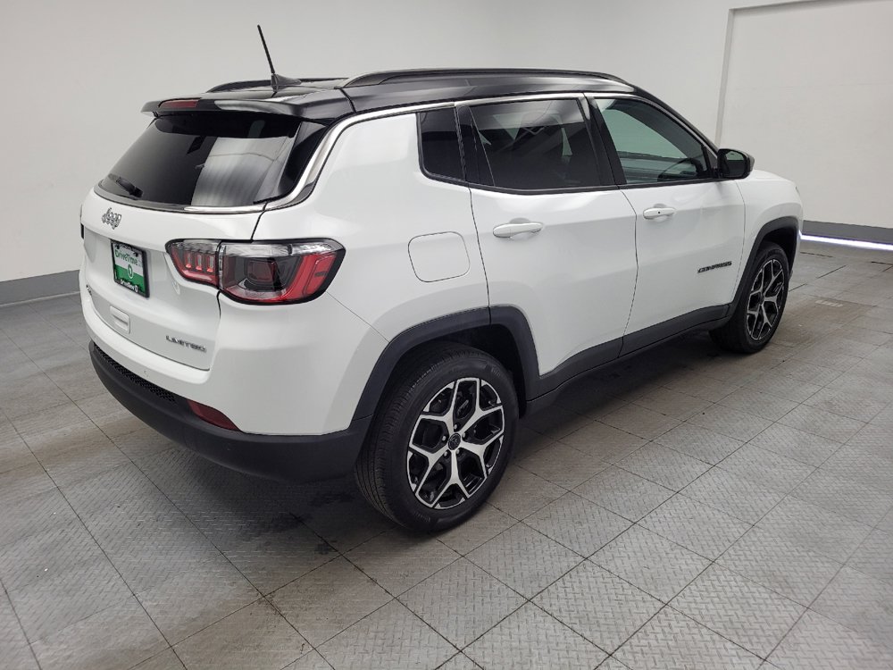 Used 2025 Jeep Compass Limited AWD/4WD image 9