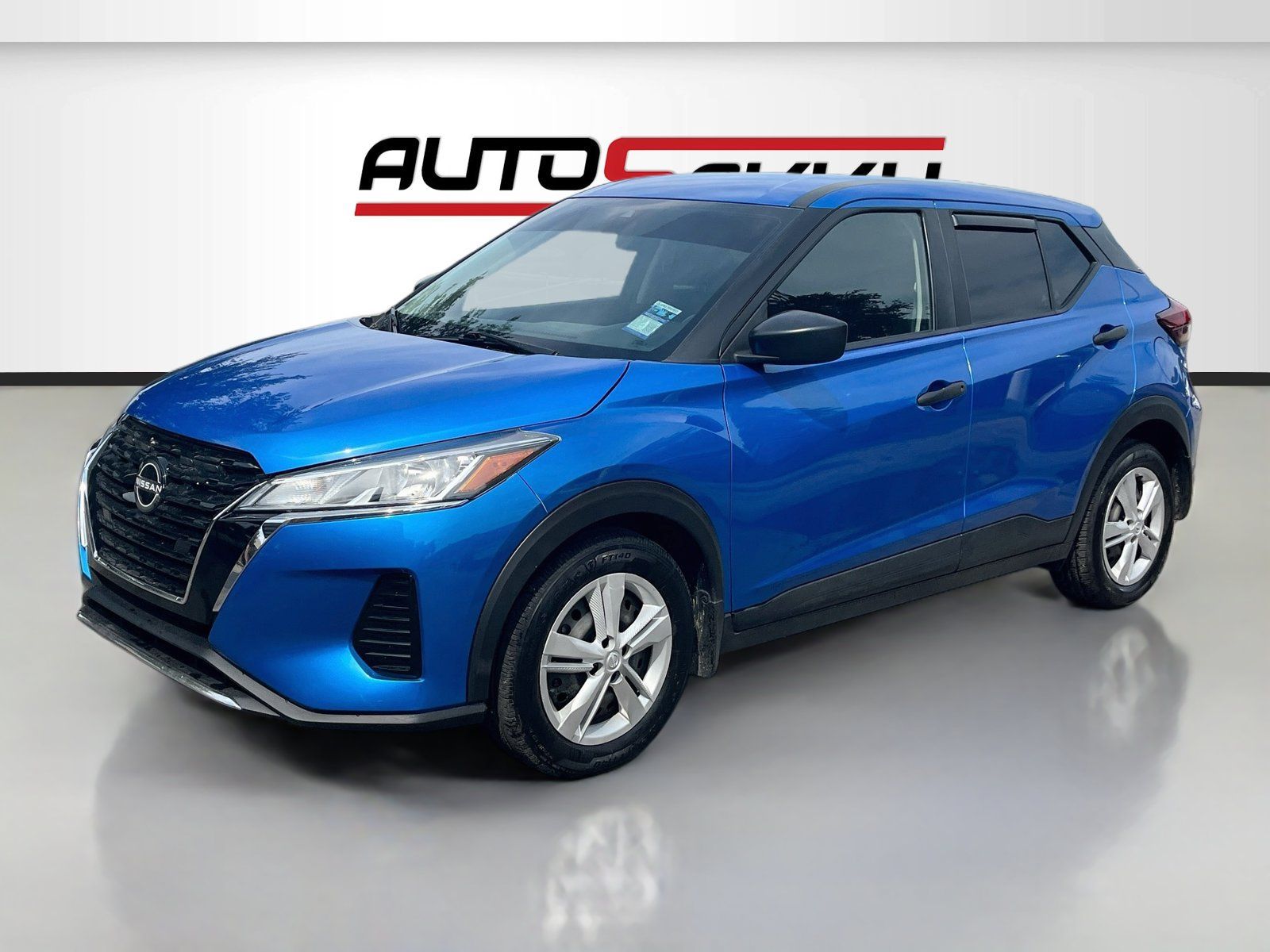 Used 2023 Nissan Kicks S FWD image 29