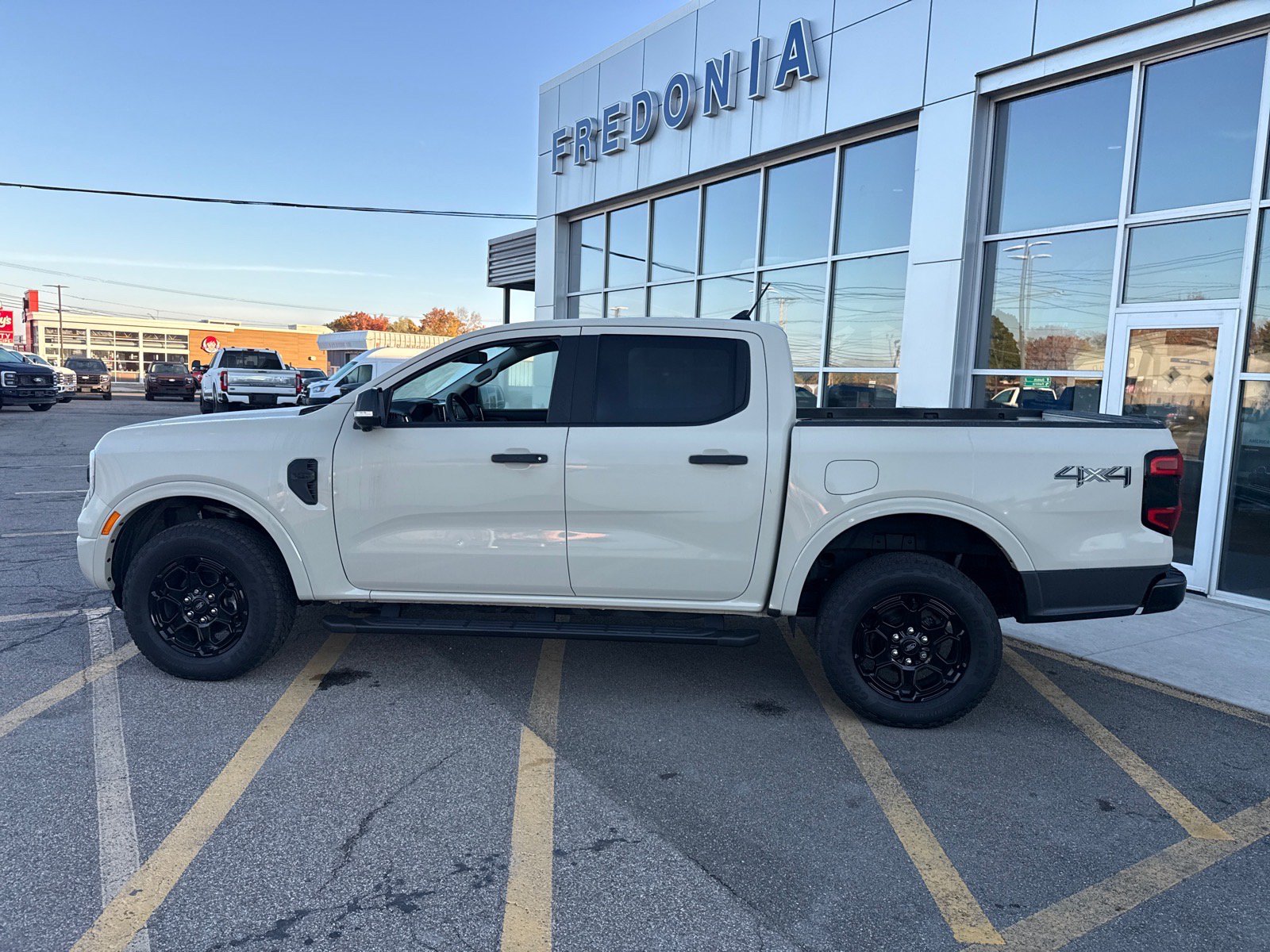 Used 2025 Ford Ranger XLT w/ Equipment Group 301A High AWD/4WD image 3
