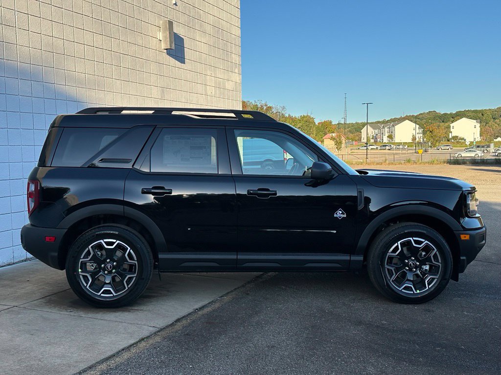 New 2026 Ford Bronco Sport Outer Banks w/ Outer Banks Tech Package+ AWD/4WD image 4