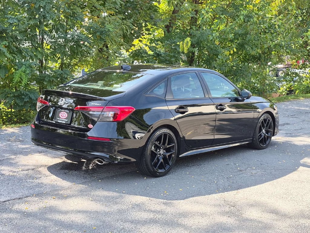 Used 2022 Honda Civic Sport image 3