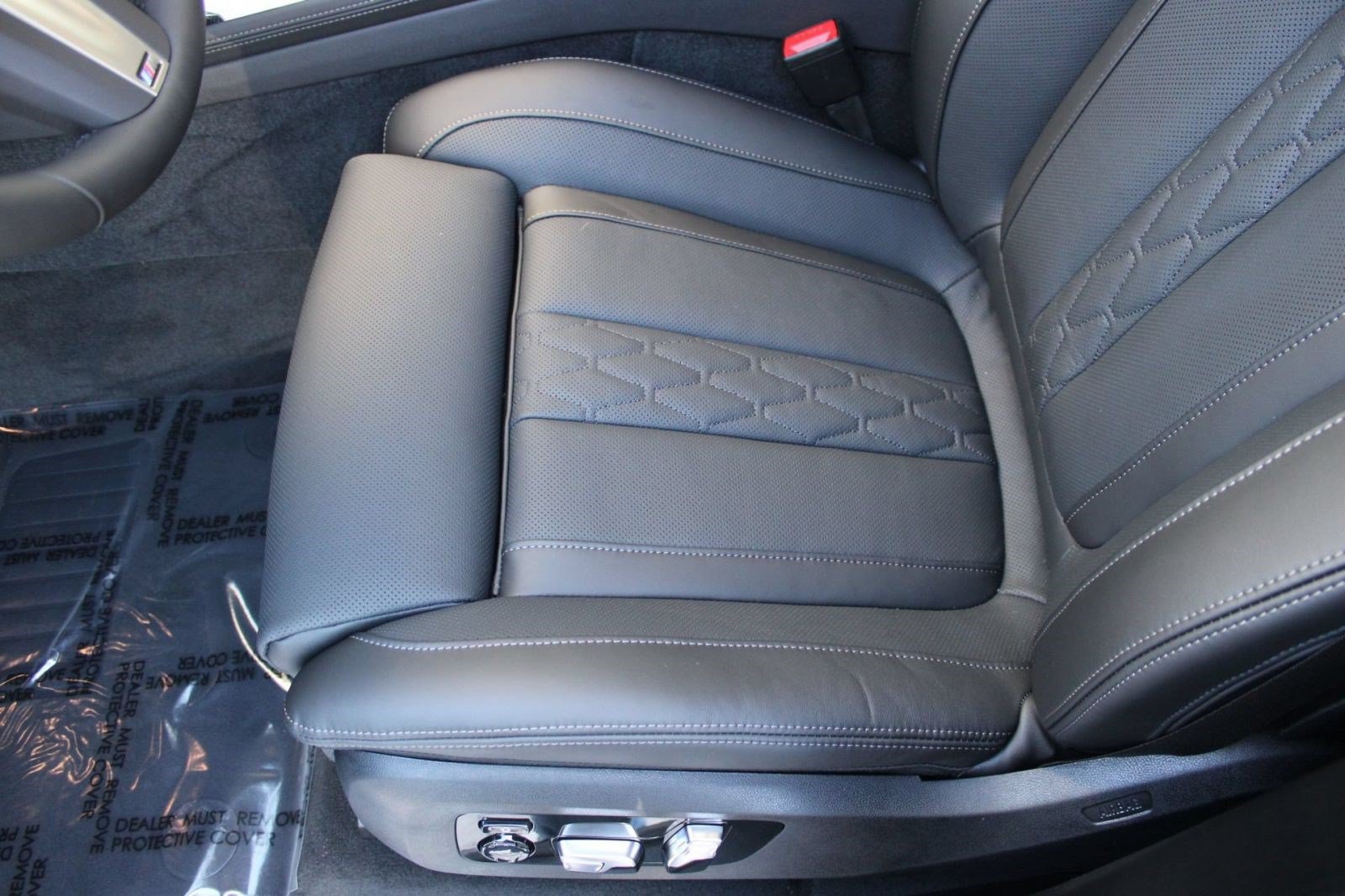 Used 2026 BMW X7 xDrive40i AWD/4WD image 15