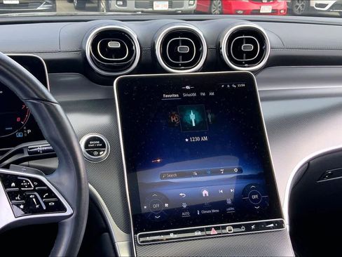 Used 2024 Mercedes-Benz GLC 300 GLC 300 image 7