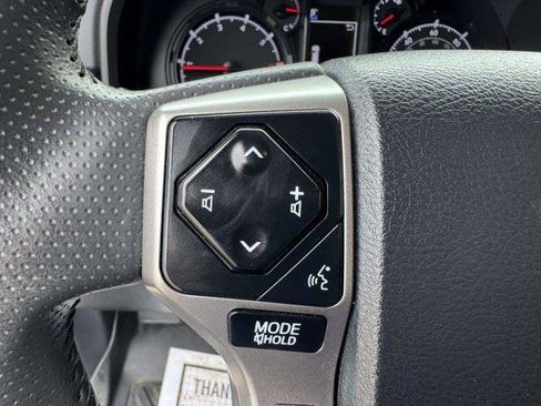 Used 2024 Toyota 4Runner SR5 AWD/4WD image 28