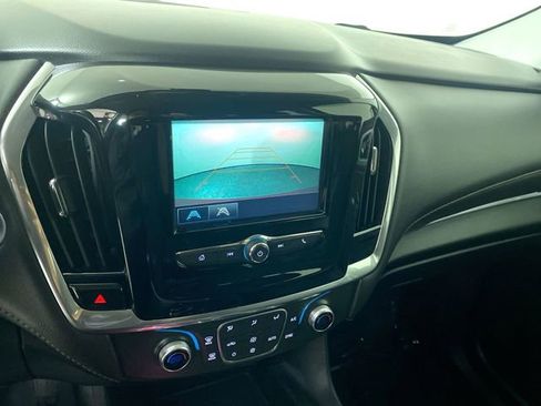 Used 2019 Chevrolet Traverse LT image 7