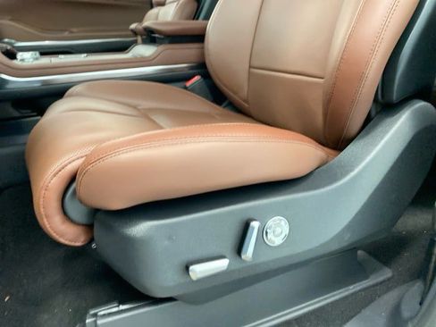 New 2027 Lincoln Navigator Reserve AWD/4WD image 15