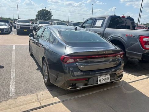 Used 2021 Kia K5 LXS FWD image 3
