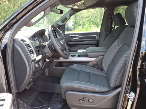 New 2026 RAM 1500 Big Horn AWD/4WD image 13