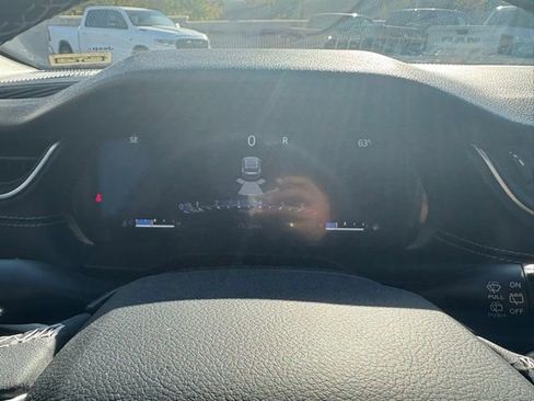 Used 2024 Jeep Grand Cherokee L Laredo image 23