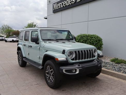 Used 2024 Jeep Wrangler Unlimited Sahara w/ Safety Group AWD/4WD image 1