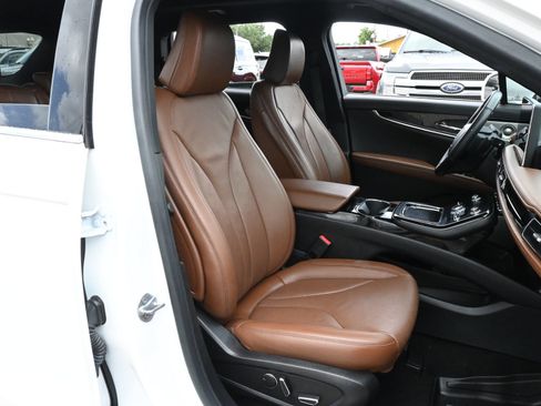 Used 2022 Lincoln Nautilus Reserve w/ Equipment Group 202A AWD/4WD image 23