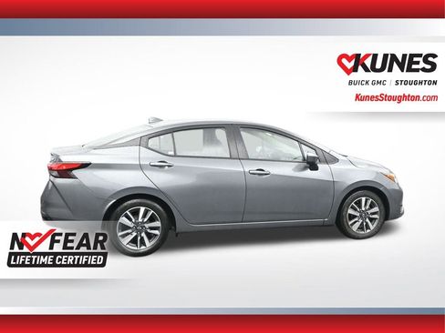 Used 2023 Nissan Versa SV image 10