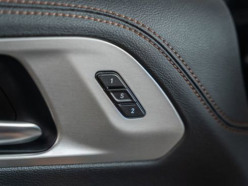 New 2026 Chrysler Pacifica Pinnacle image 38