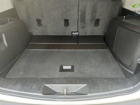 Used 2017 Chevrolet Equinox Premier w/ Enhanced Convenience Package FWD image 29