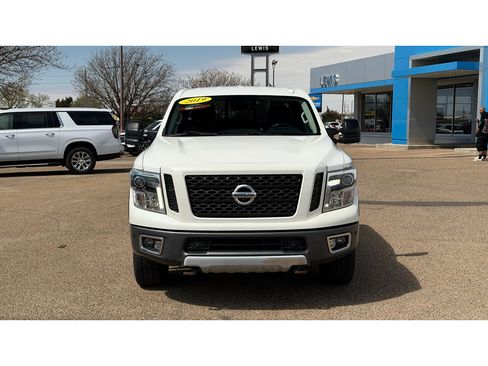 Used 2019 Nissan Titan PRO-4X w/ Pro-4x Convenience Package AWD/4WD image 3