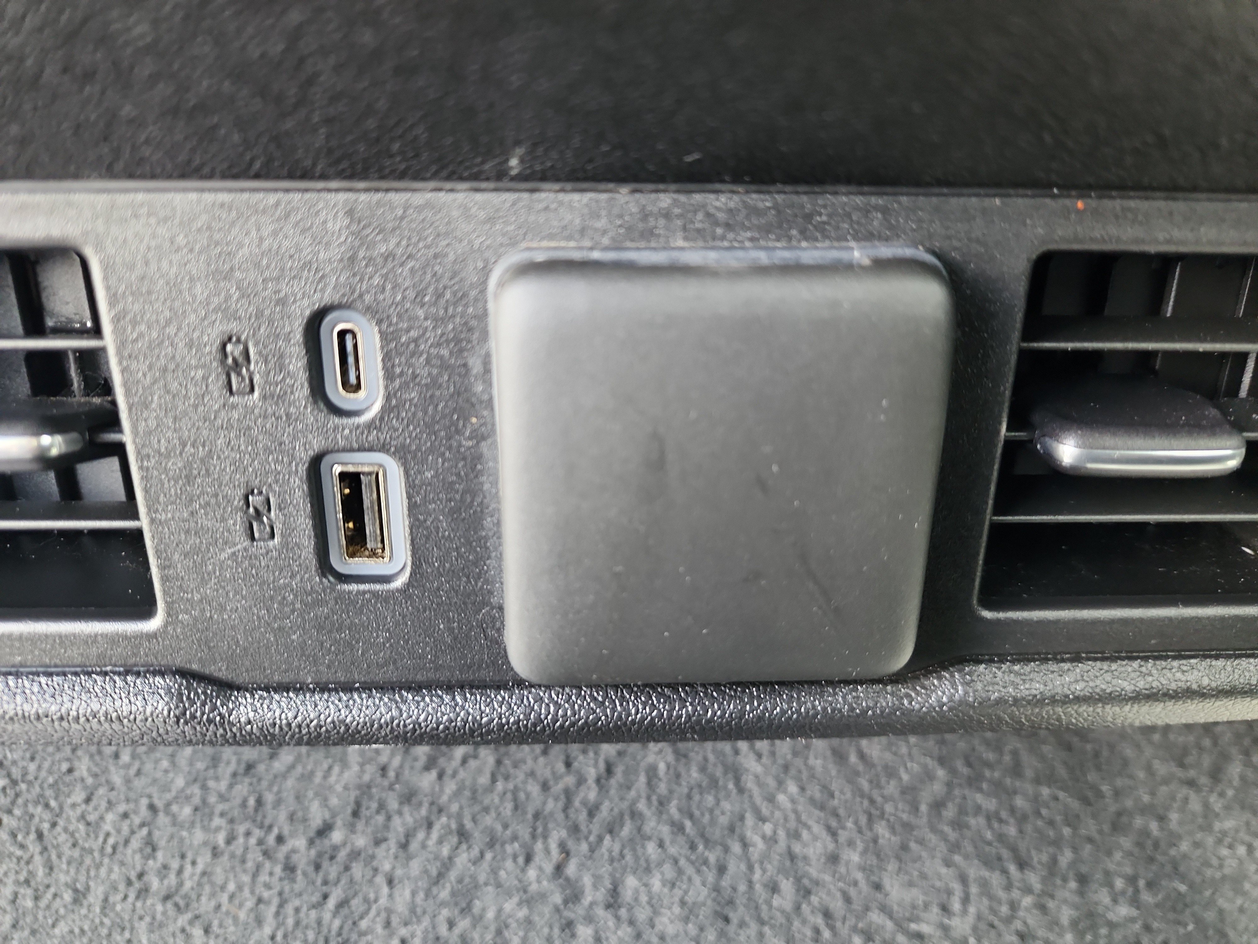 Certified 2024 Chevrolet Silverado 1500 LT AWD/4WD image 27