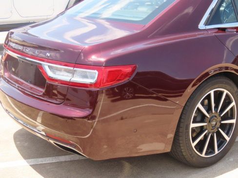 Used 2020 Lincoln Continental Reserve FWD image 10