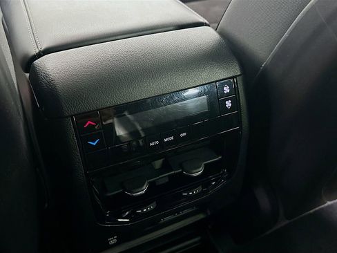 Certified 2023 Jeep Grand Cherokee L Laredo image 37