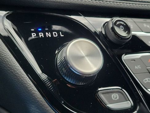 New 2026 Chrysler Pacifica Limited image 28