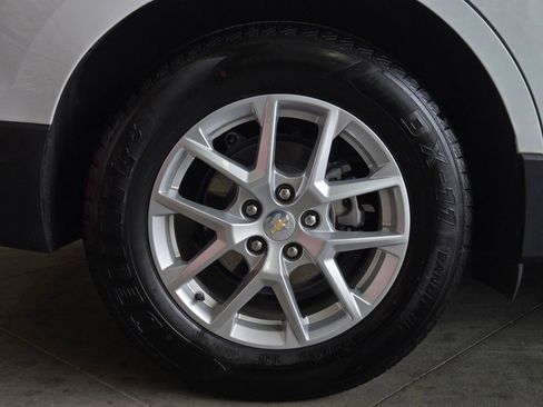 Used 2023 Chevrolet Equinox LT image 5