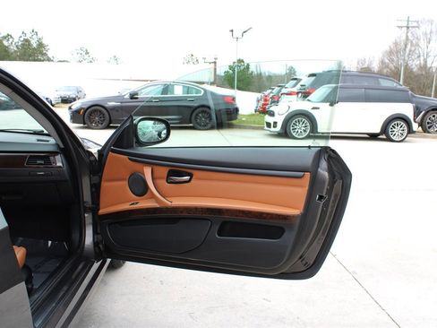 Used 2011 BMW 335i xDrive Coupe image 26