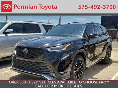 Used 2023 Toyota Highlander XSE