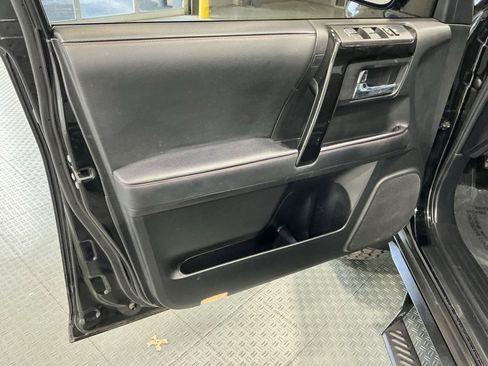 Used 2021 Toyota 4Runner Venture image 42