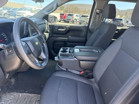 Used 2022 Chevrolet Silverado 1500 Custom image 11