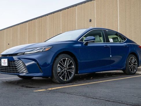 New 2026 Toyota Camry XLE image 4