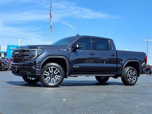 Used 2024 GMC Sierra 1500 AT4 w/ AT4 Premium Package image 2