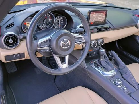 Used 2020 MAZDA MX-5 Miata RF Grand Touring RWD image 40