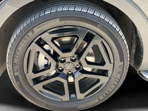 Certified 2025 Kia Telluride SX Prestige X-Line AWD/4WD image 9