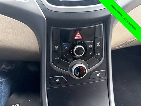 Used 2014 Hyundai Elantra SE w/ Option Group 02 FWD image 20