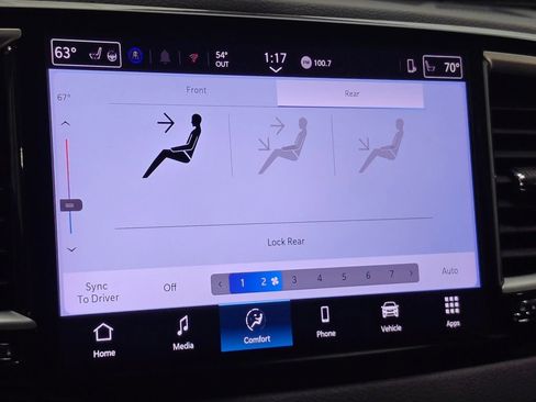 Used 2025 Chrysler Pacifica Select FWD image 43