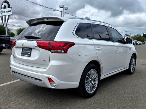 Used 2022 Mitsubishi Outlander SEL image 4