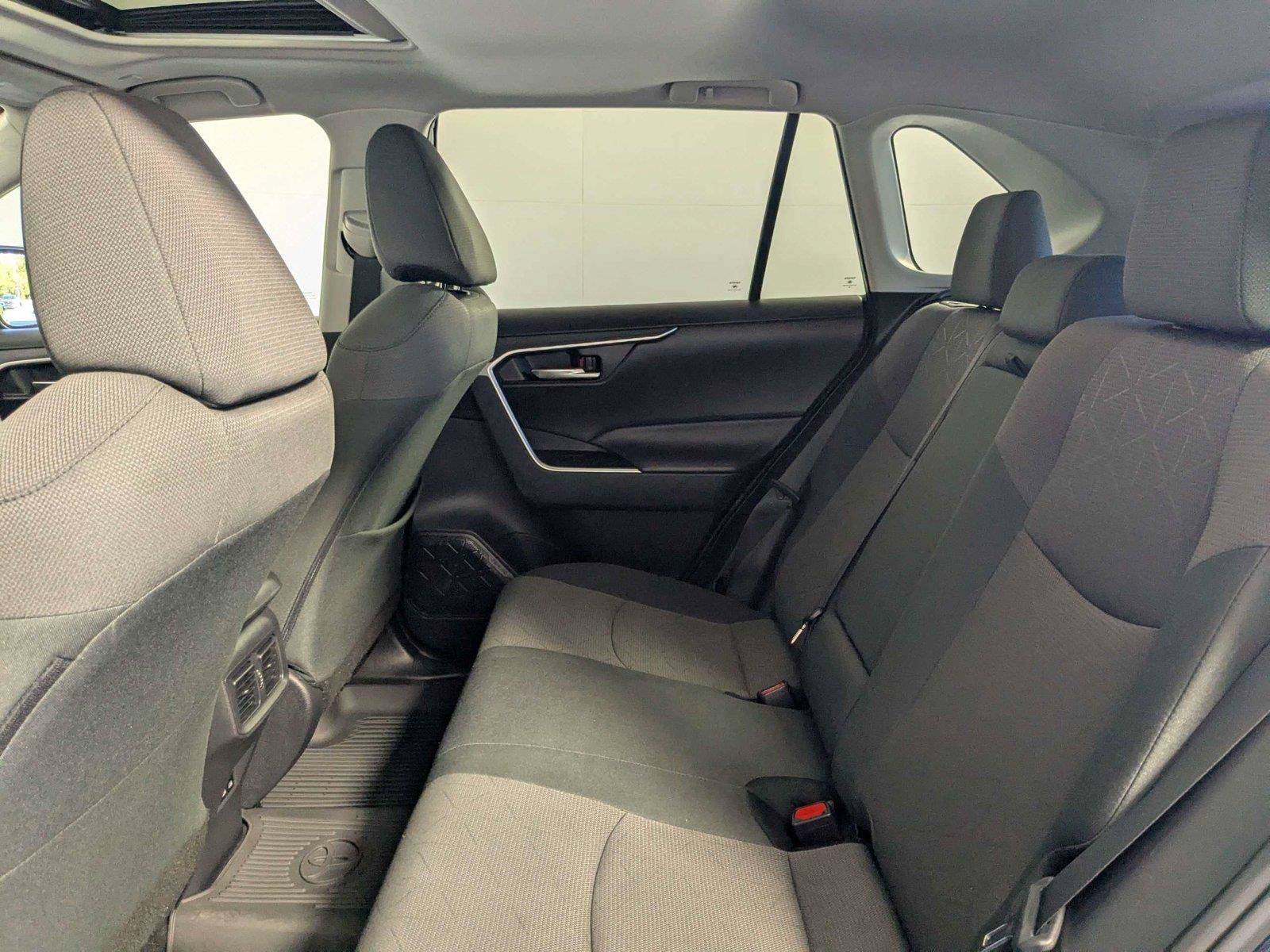 Used 2024 Toyota RAV4 XLE w/ Convenience Package FWD image 31